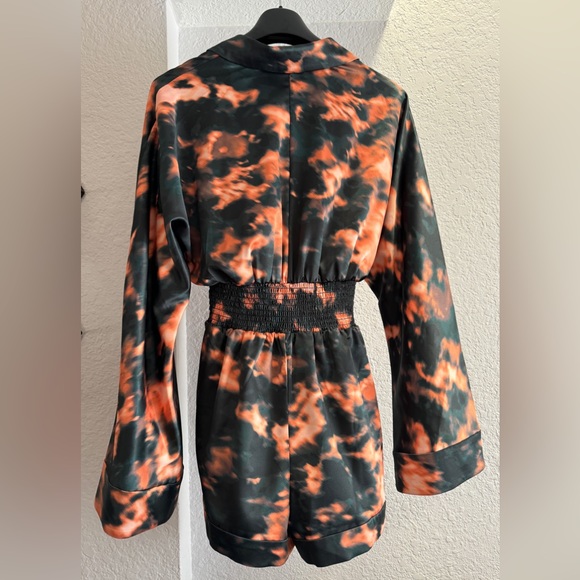 Camila Coelho Amelia Romper in Orange Teal Tie Dye Black XS Satin Kimono Sleeve - Picture 3 of 16